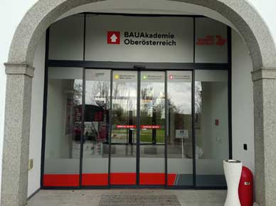 Beschriftungen und Schilder aller Art